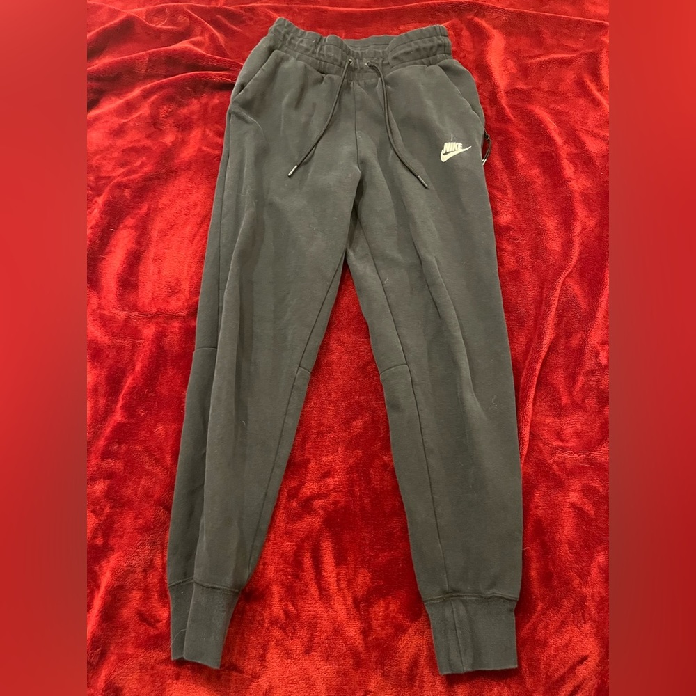 Black Nike Sweatpants Women’s XS